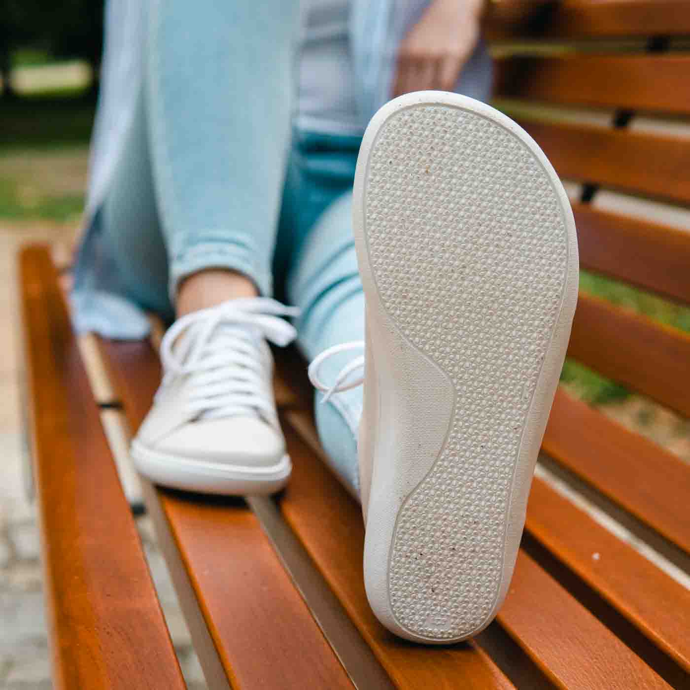 Barefoot Tommy Beige