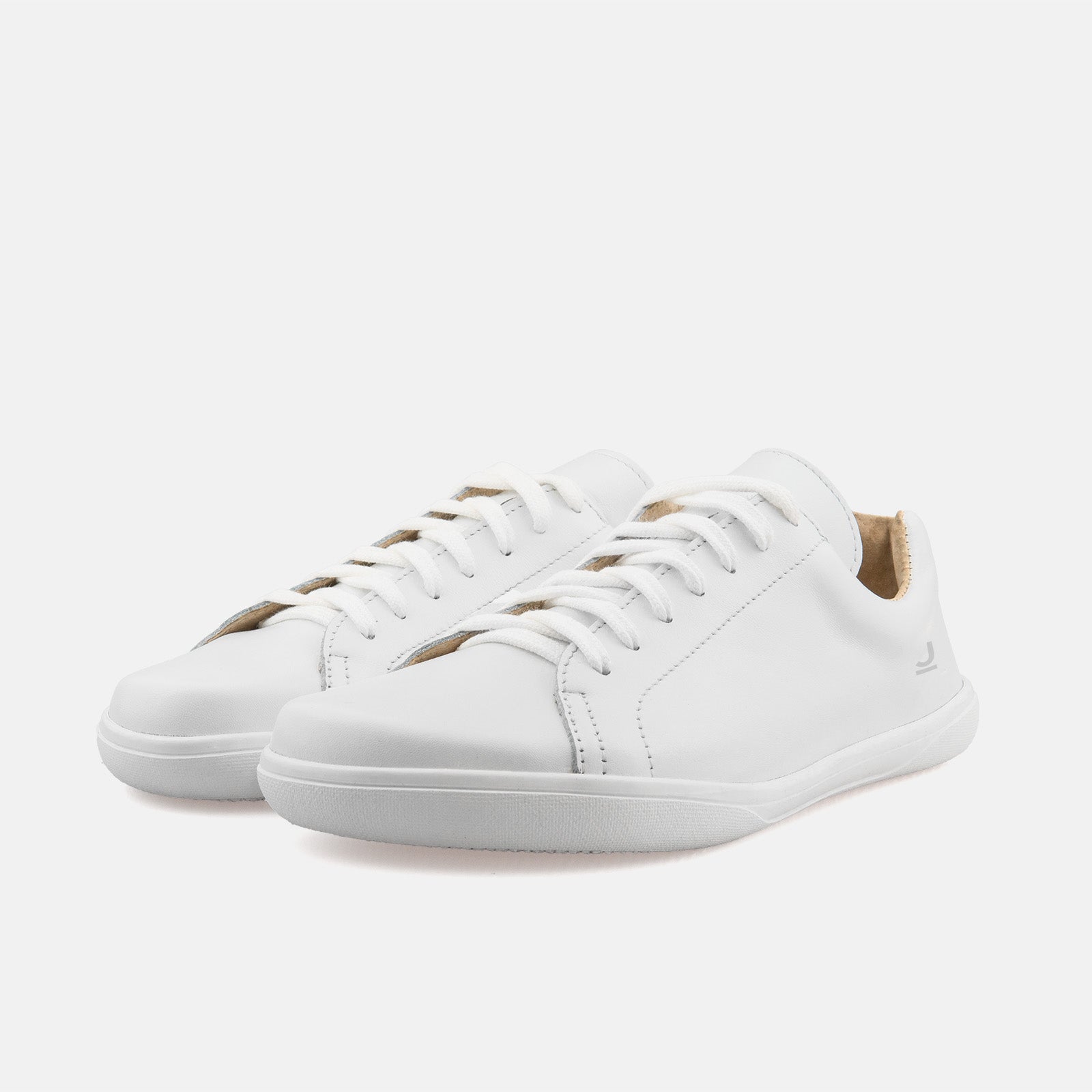 Barefoot Tommy White