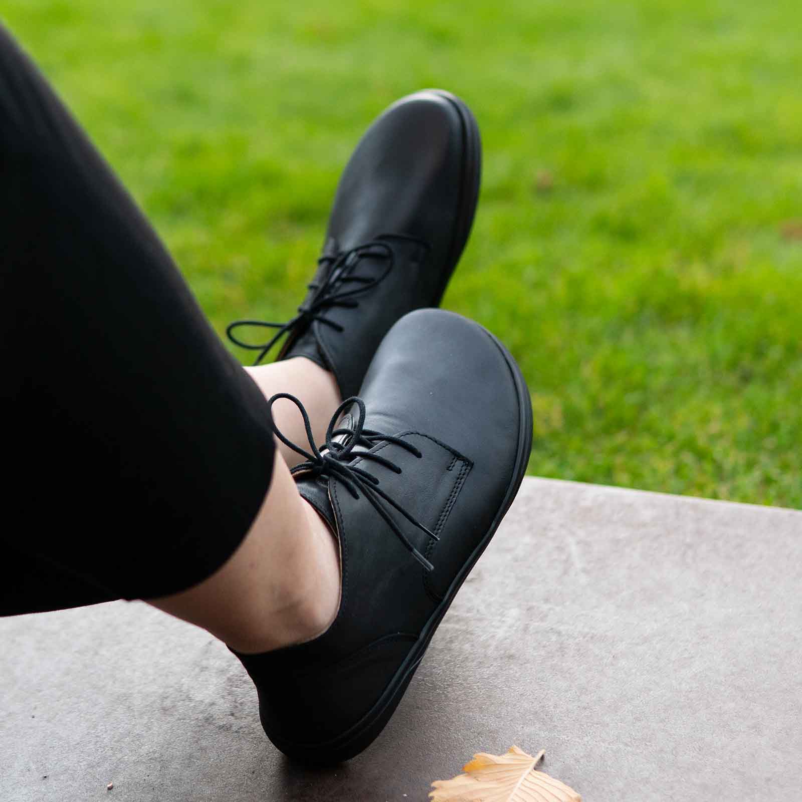 Barefoot Derby Mid Black